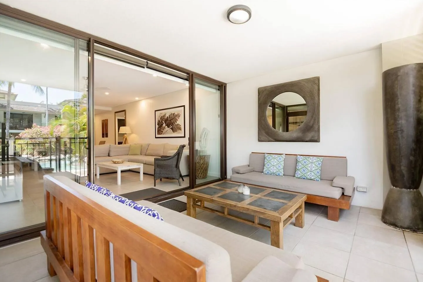 Apartamento Poolside Relaxation - Resort Retreat With Beach Access Port Douglas Austrália